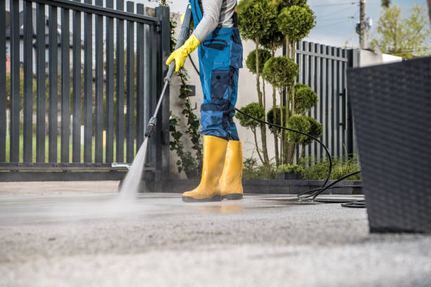 Best Commercial Pressure Washing  in Smithville, TX