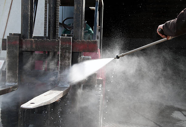 Local Pressure Washing Services in Smithville, TX
